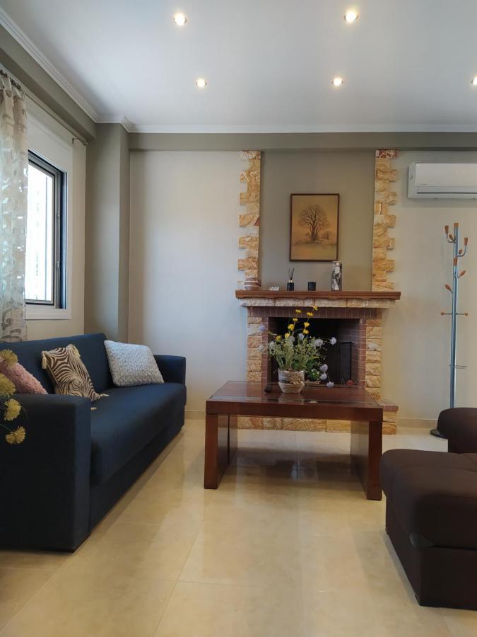 Villa Just Constructed! Gastuni Exterior foto